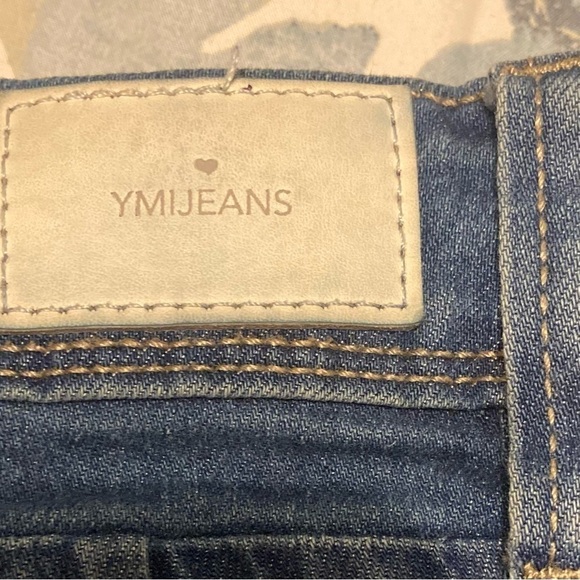 YMI WannaBettaButt? Jeans Size 11 Distressed Stretch Blue Mid-Rise - Picture 9 of 10